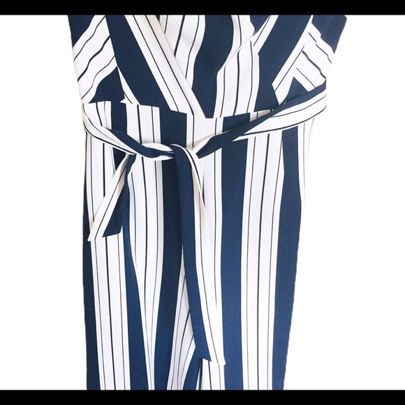 NWT H&M Strapless Striped Jumpsuit With Tie Belt & Pockets White/Navy Blue Sz 6 - Picture 7 of 12
